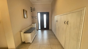 Casa eleganta si luminoasa, situata in zona de case - Mehala - imagine 17
