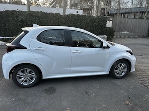 Toyota Yaris Hibrid 2022 - unic propietar  - imagine 4