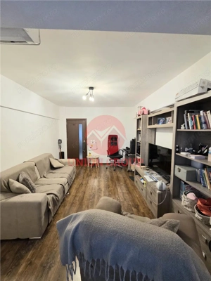 Apartament 2 Camere, Decomandat, Spitalul Judetean - imagine 4