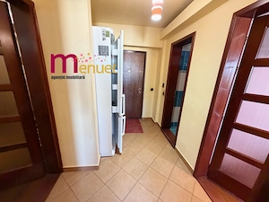 Apartament 2 camere,zona Centrala,etaj 2 - imagine 5