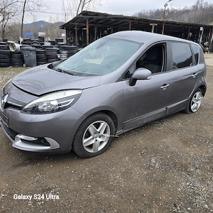 Dezmembrez Renault Megane Scenic 1.5 DCI 81 KW,euro 5,an 2015 Facelift - imagine 5