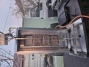 Aparat de shaorma și kebab pe gaz  si cutit de taiat hendi