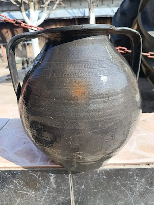 Oala veche de peste 130 ani