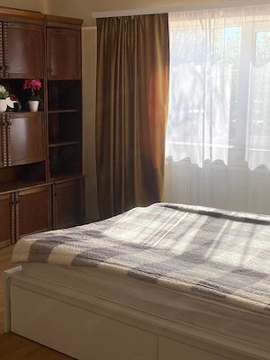 Dau in chirie garsoniera mobilata in zona Decebal