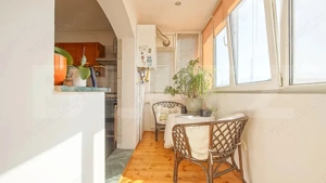 Apartament 3 camere, decomandat cu parcare și beci 