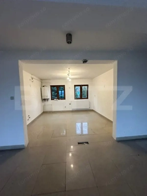 OPORTUNITATE INVESTIȚIE: Apartament de 3 camere, 2 bai, Zonă Semicentrală - imagine 9