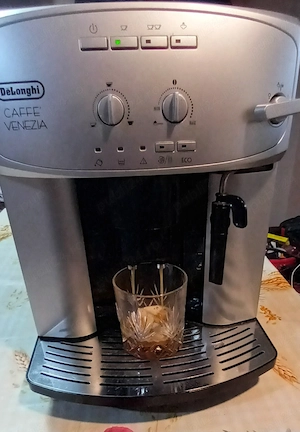 Vand expresor automat de cafea