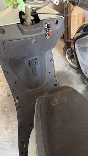 Motoscutere de 49cc și 125 cc Germania  - imagine 4