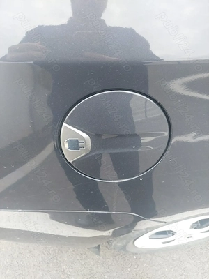 Toyota Prius Plug-in  - imagine 4