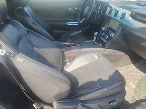 Vand Ford Mustang 2.3 Ecoboost, an fabricație 2019, aflat într-o stare excelentă, 56000 km in creste - imagine 6