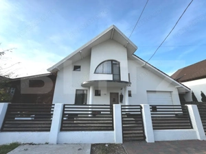 Casă cu 5 camere, in Blaj