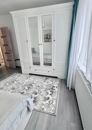 Vand 2 cam Tudor etaj 1 [complet renovat] - imagine 9