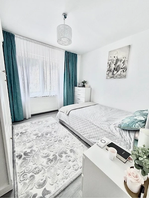 Vand 2 cam Tudor etaj 1 [complet renovat] - imagine 6