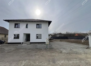 Casa individuala cu 5 camere teren 420 mp zona Selimbar din Sibiu - imagine 11