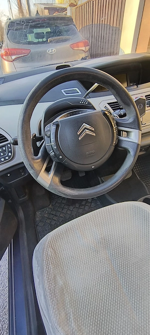 Vând Citroen C4 picassa - imagine 4