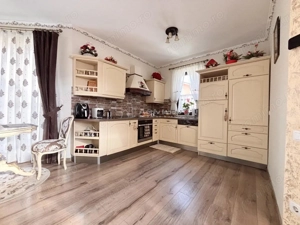 Casa cocheta de vanzare in Sanmartin – confort - stil si relaxare intr-un singur loc - imagine 4