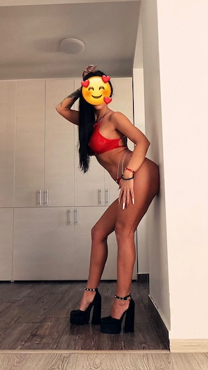 Steffy --Reala 100 % ! Silicoane, piercing intim și tatuaje  - imagine 3