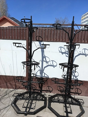 Suport mobil pentru flori