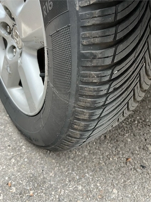 Toyota RAV 4 4x4 an 2005 masina  a fost intretinuta - imagine 4