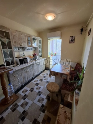 Aradului, 2 camere decomandate, et 3, centrala proprie - imagine 3