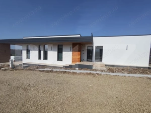 De vanzare casa moderna cu finisaje de lux pe un singur nivel situata in Cihei 