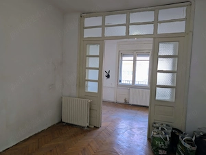Vand apartament cu 3 camere pe Str Independentei - imagine 7