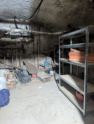 Vand apartament cu 3 camere pe Str Independentei - imagine 10