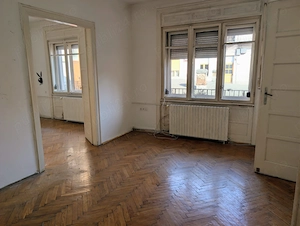 Vand apartament cu 3 camere pe Str Independentei - imagine 6