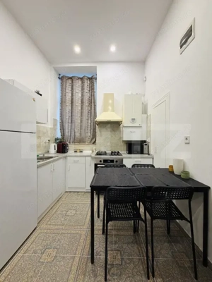 Apartament cu 3 camere, 47 mp, zona Centrala - imagine 12