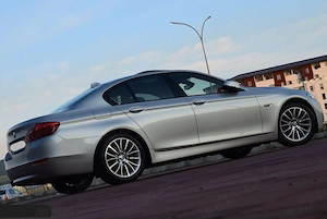 BMW Seria 5 520d Luxury Line