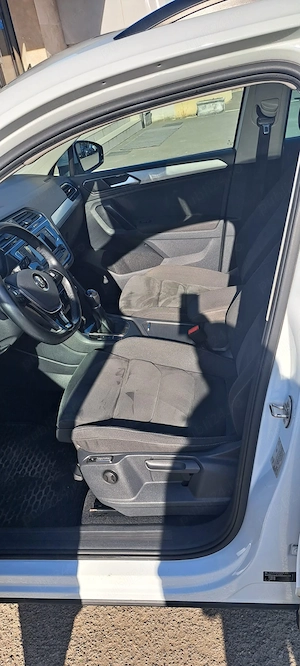 Volkswagen Tiguan 2.0 TDI  - imagine 10
