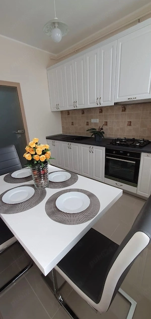 Închiriez apartament 2 camere - imagine 7