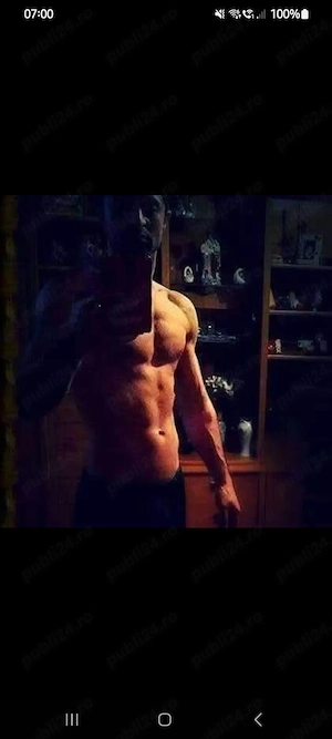 Însoțitor discret pentru doamne în vârstă