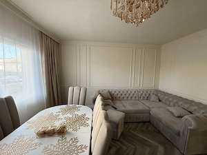 Vând apartament cu 5 camere