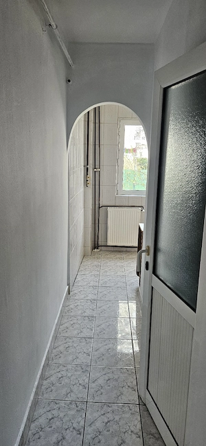 vand  inchiriez garsoniera 9mai - imagine 6