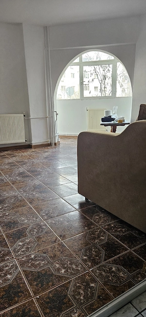 inchiriez garsoniera 9mai