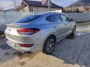 vând Hyundai i30 Fastback  - imagine 7