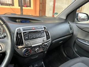 Hyundai I20 1.2 benzina 2013 - imagine 7