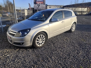 Opel Astra  1,6 benzina 101 CP  An fab. 2006 XENON - imagine 3