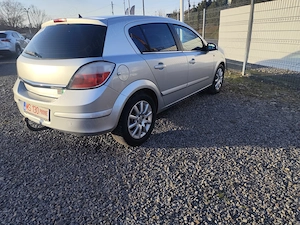 Opel Astra  1,6 benzina 101 CP  An fab. 2006 XENON - imagine 5