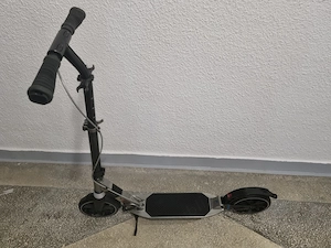 Vând trotinetă Oxelo pentru copii, folosită foarte puțin, este ca nouă!