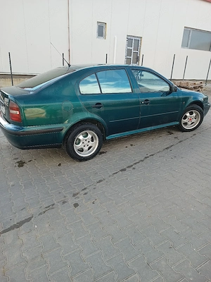 Skoda Octavia 1,an 98  - imagine 8