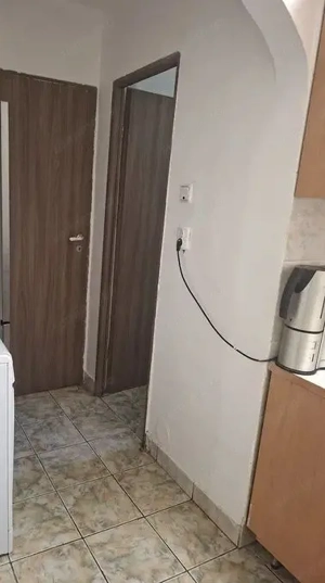 Dambu Pietros - Vanzare apartament 3 camere - Str. Ceahlau - imagine 4