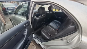 Toyota Avensis 2.0 D4D T25 - imagine 6