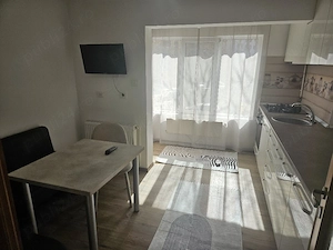 Închiriez apartament 2 camere decomandat et. 1
