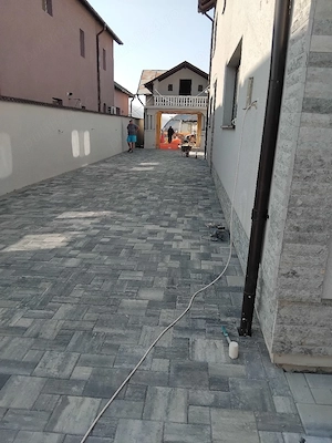 Construcții și amenajări  - imagine 5