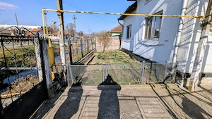 Casă de vânzare în Simeria, teren generos 845 mp + anexe - imagine 2