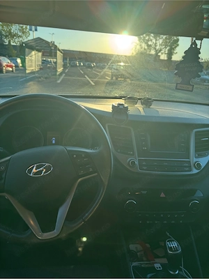 Hyundai Tucson 1.6 Benzina Aspirat Proprietar Euro 6 - imagine 4
