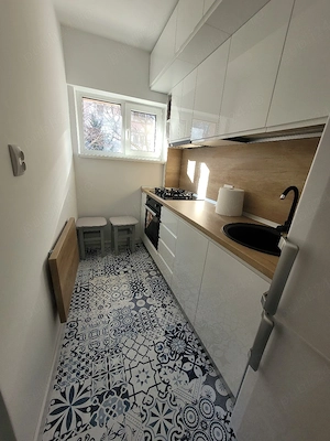 Inchiere apartament 3 camere - imagine 10