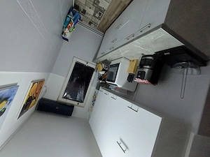 Vând apartament 3 camere  - imagine 4